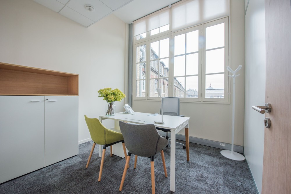 bureau privatif à louer à gare saint-lazare